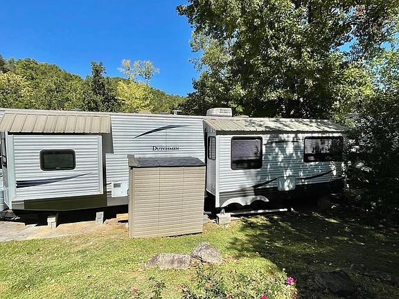 5th image of 4229 E Pkwy #007-lot 7
