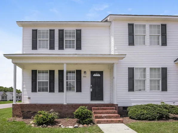 101 Mayfair Ct, Clayton, NC 27520