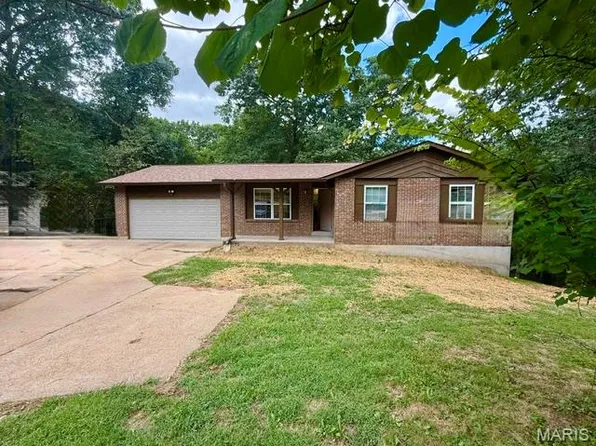4581 Debbie Ln, House Springs, MO 63051