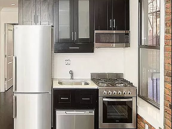 3rd image of 331 Keap St APT 3