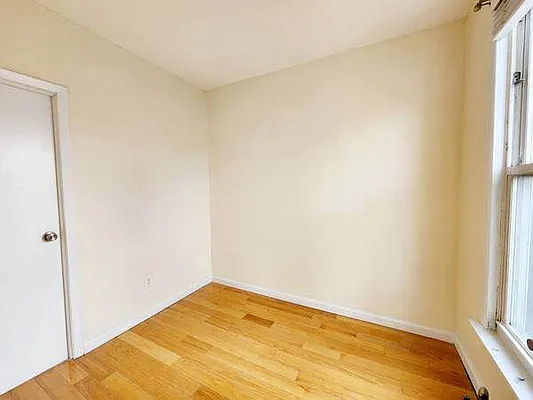 Rented by Linda N Eskander, LREB | media 22