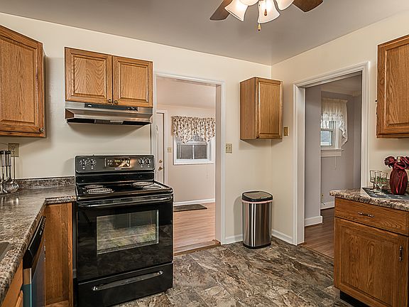 2nd image of 636 Waneta Ave