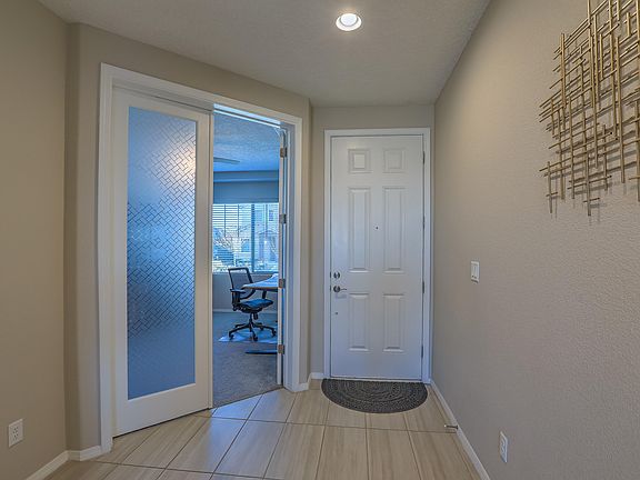 2nd image of 3038 Shannon Ln NE