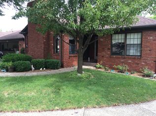 1808 S Buhr Mill Ct, Springfield, IL 62704