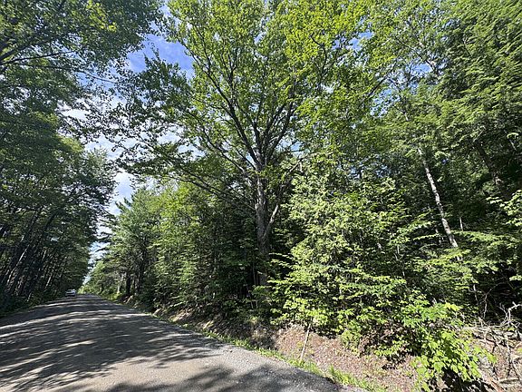 5th image of 176 Worcester Highway