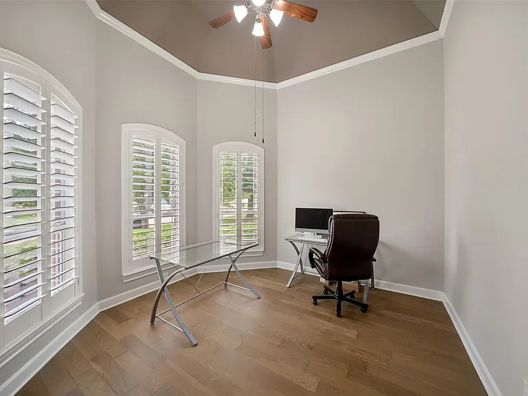 390 Wedgewood Dr — Photo 29