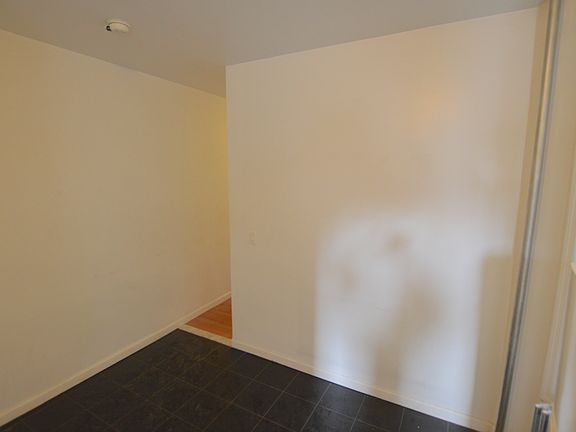 5th image of 54 Henry St APT 9