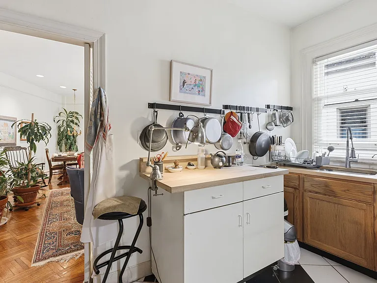 14-web-or-mls-2126 Connecticut Ave NW 77_32_07132026