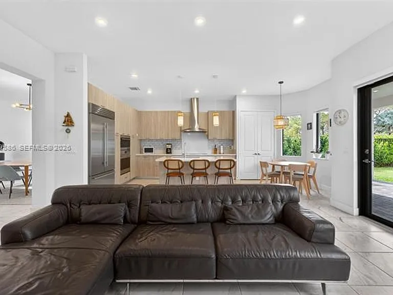 8267 SW 120th Ter — Photo 11