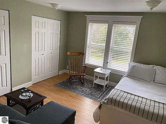 409 Cedar St — Photo 13