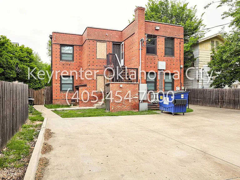 1838 NW 11th St #6 — Photo 33