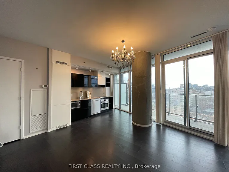125 Peter St #1402 — Photo 3