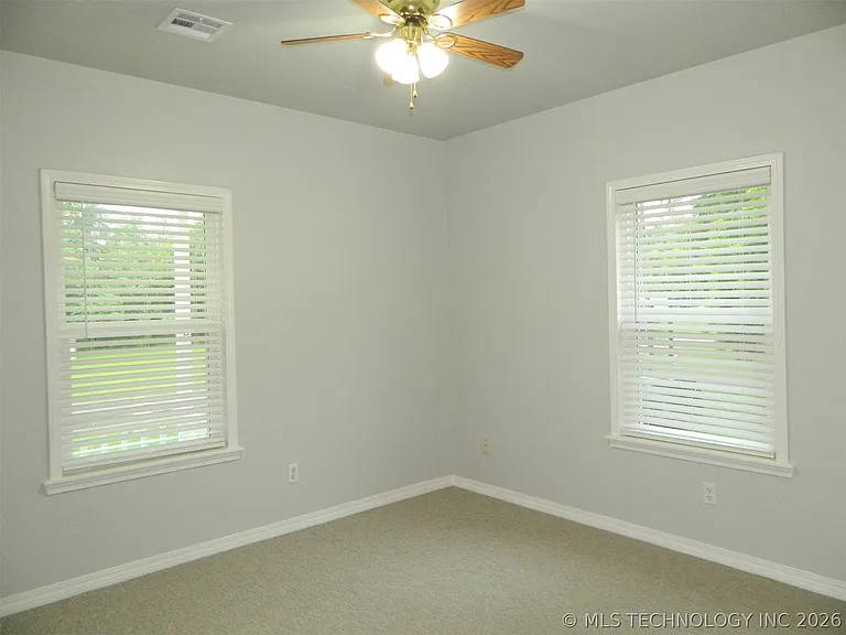 1302 W Exchange St — Photo 14