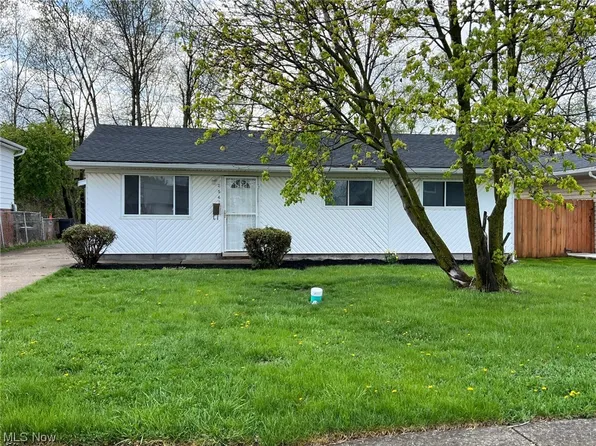 2542 Packard Dr, Lorain, OH 44055