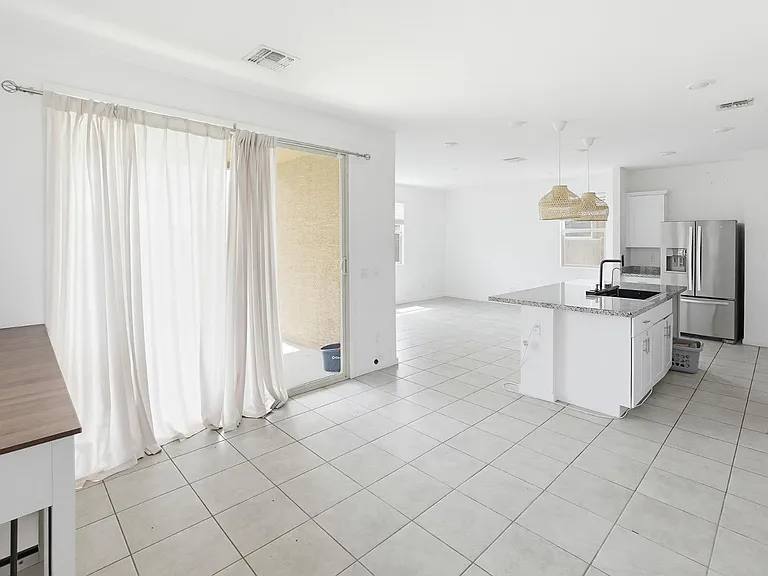 6815 W Encinas Ln — Photo 22