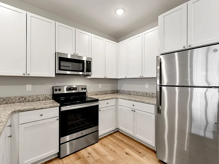 Westshire Townhomes — Photo 39