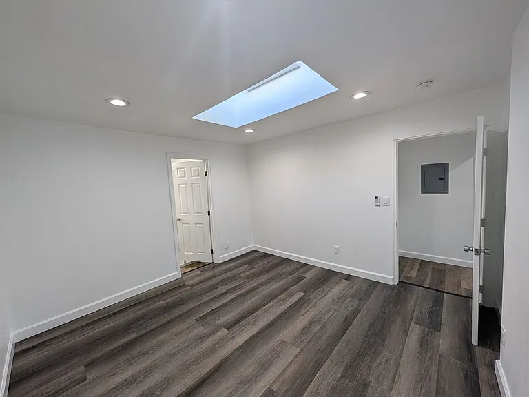 456 Market St — Photo 4