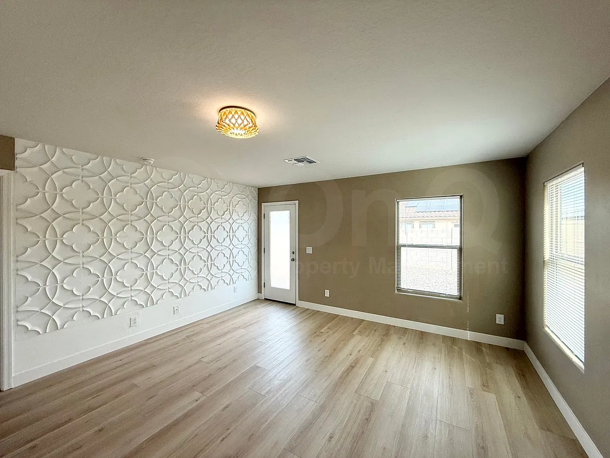 4 bed, 2.0 bath, 1495 sqft, $1,549 — Photo 4