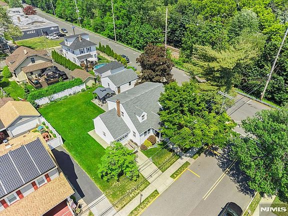 5th image of 7 Maitland Ave
