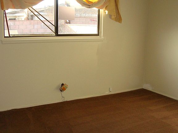 5th image of 43753 Hardwood Ave