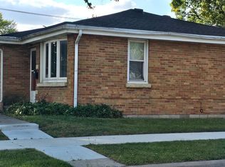 695 E Broadway St, Bradley, IL 60915