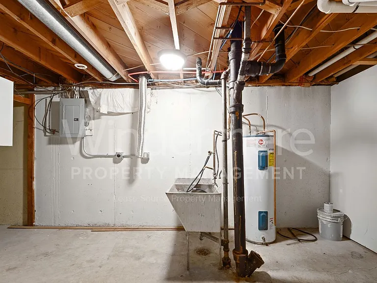 902 E Rockwell Ave — Photo 19