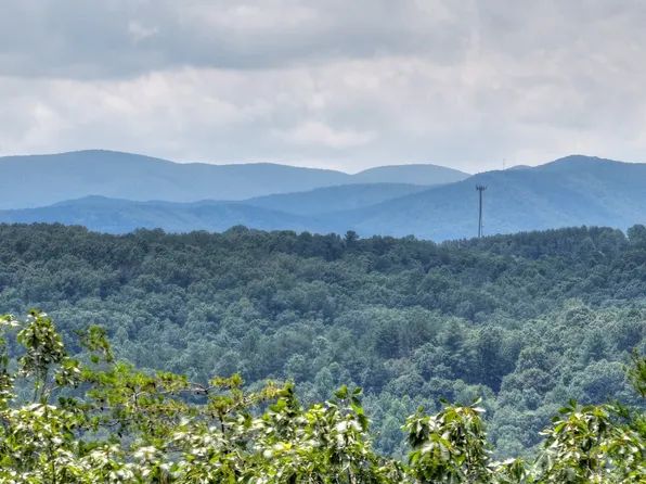 31 Rolling Hills Dr, Morganton, GA 30560