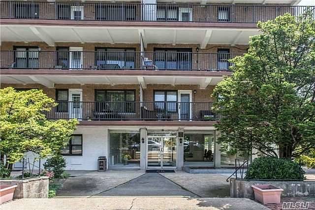 1st image of 55 S Bergen Pl APT 4K