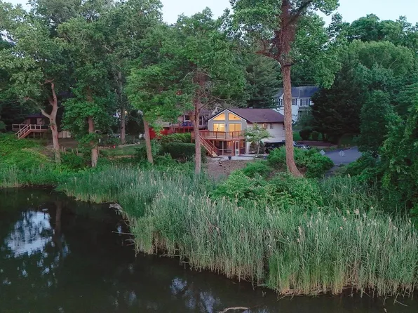 1000 Lakeview Ln, Annapolis, MD 21409