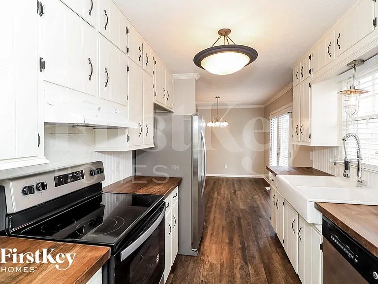 1715 Straw Valley Rd — Photo 7