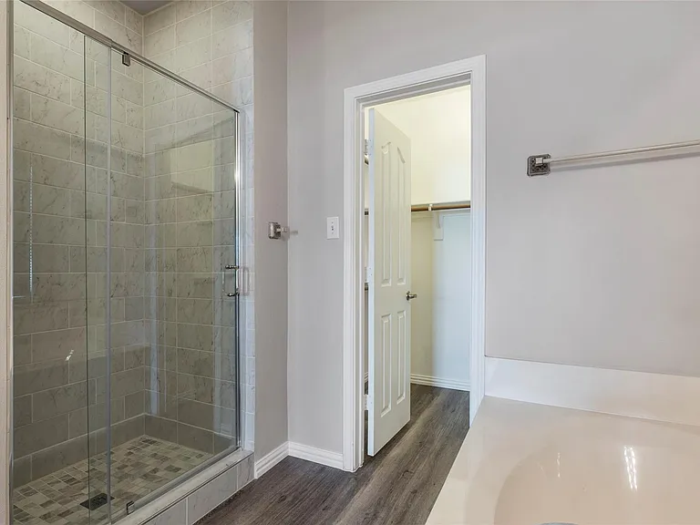 5109 Keating St — Photo 12