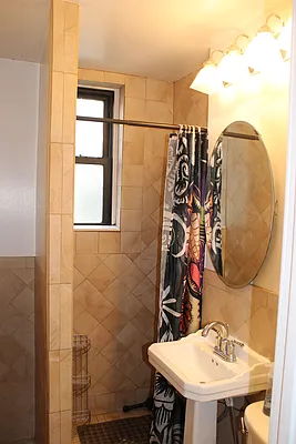 Rented by Compass | media 10