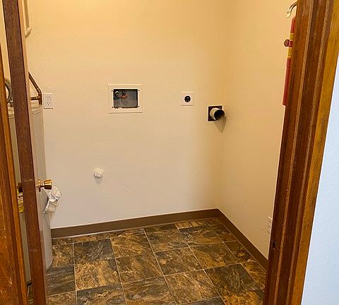 5th image of 238 11th St E
