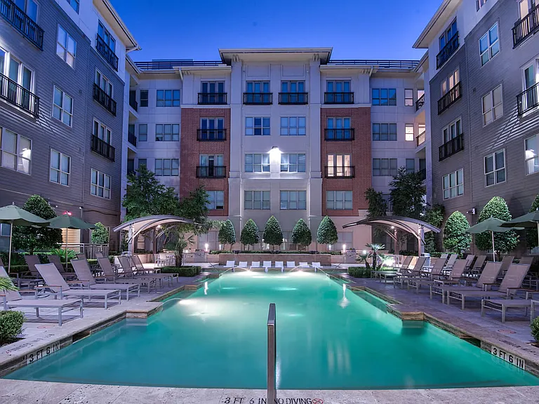Our Windsor Communities team is ready to provide you with a personalized tour