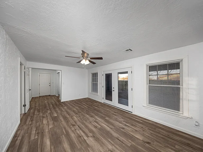1702 NW Euclid Ave — Photo 19