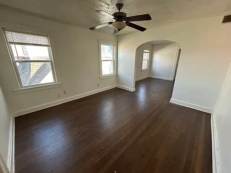 4117 Charlotte St #1S — Photo 3