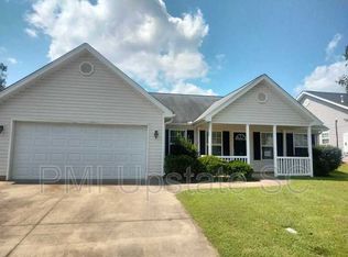 18 Landing Ln, Simpsonville, SC 29681