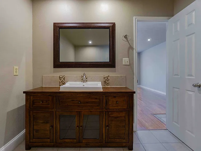 821 Pavillion St #101 — Photo 42
