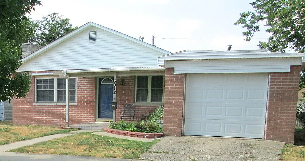 3012 Shelby Ave photo 1