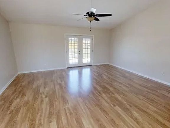 5th image of 3685 Arava Dr
