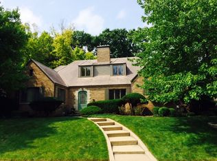 401 W Hollyridge Cir, Peoria, IL