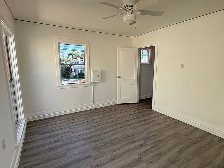 677-707 N Park, Pomona — Photo 19