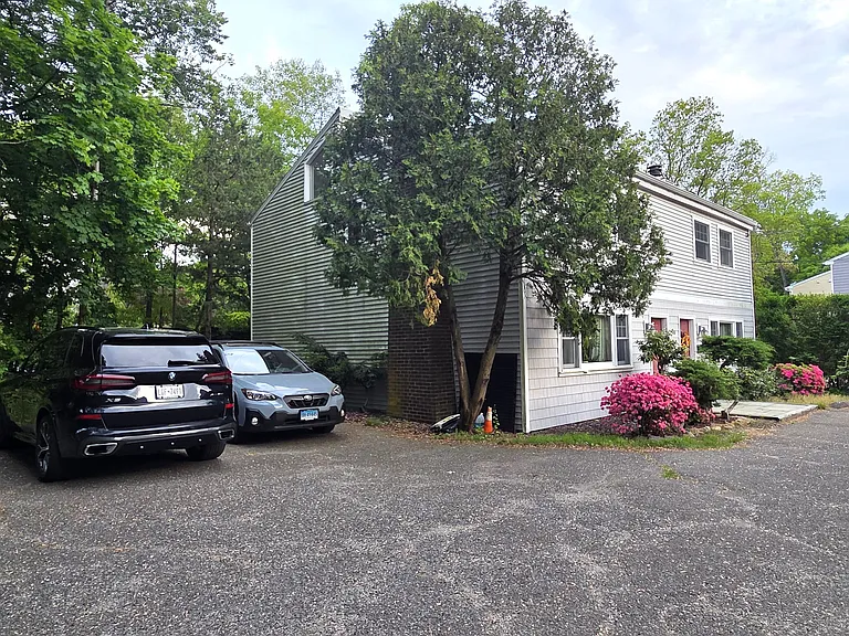58 Aiken St — Photo 12