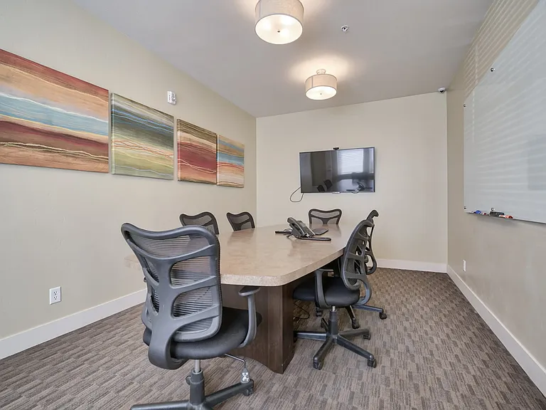 Mesa Falls Apartments — Photo 9