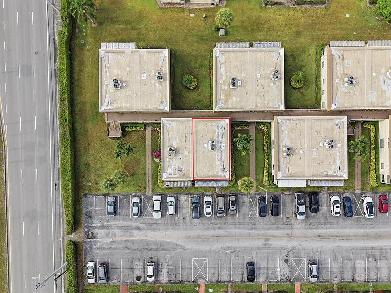52 Saxony Cir #52-B — Photo 41