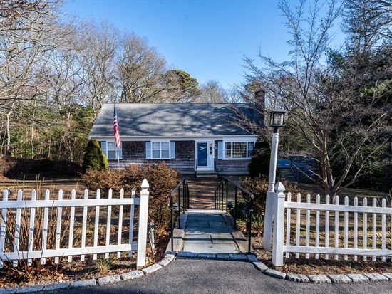 120 Great Hill Dr, Barnstable, MA 02630