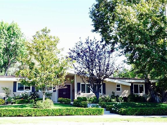 2nd image of 4530 Larkwood Ave