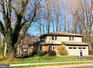 10024 Wards Grove Cir, Burke, VA 22015