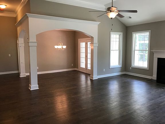 4th image of 302 Cannock Pl