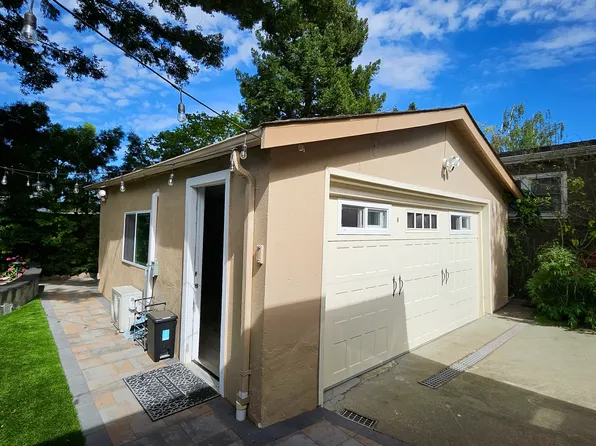 1324 Paloma Ave, Burlingame, CA 94010